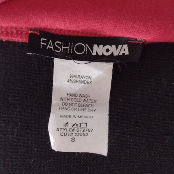 Fashion Nova red scrunch pleated tub top crop top size small - Picture 5 of 5